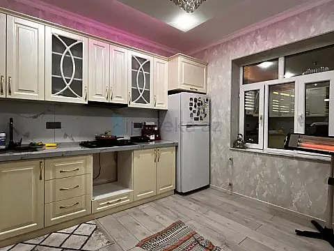 Satılır 7 otaqlı həyət evi 320 m²