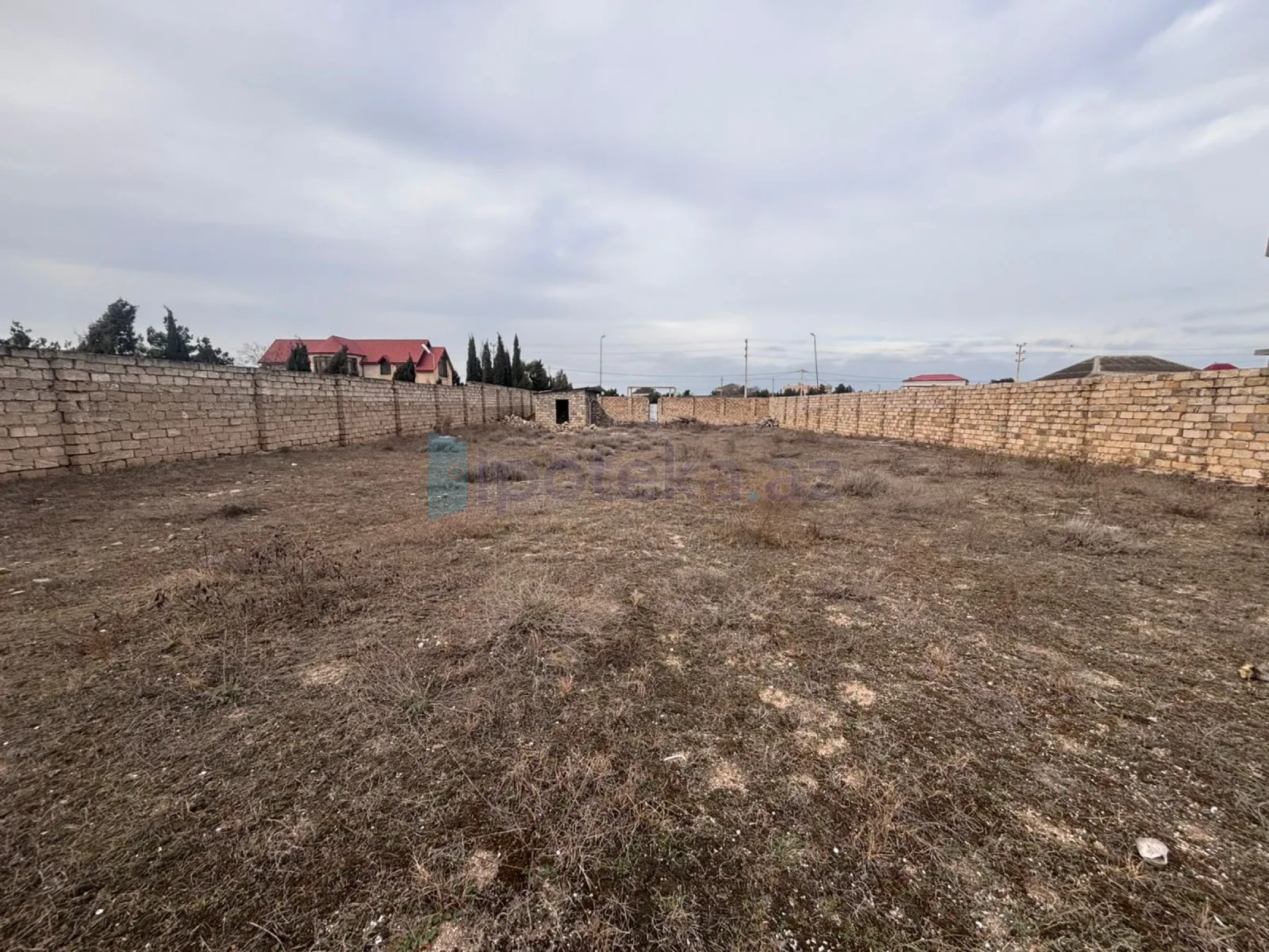 Satılır torpaq sahəsi 12 m²