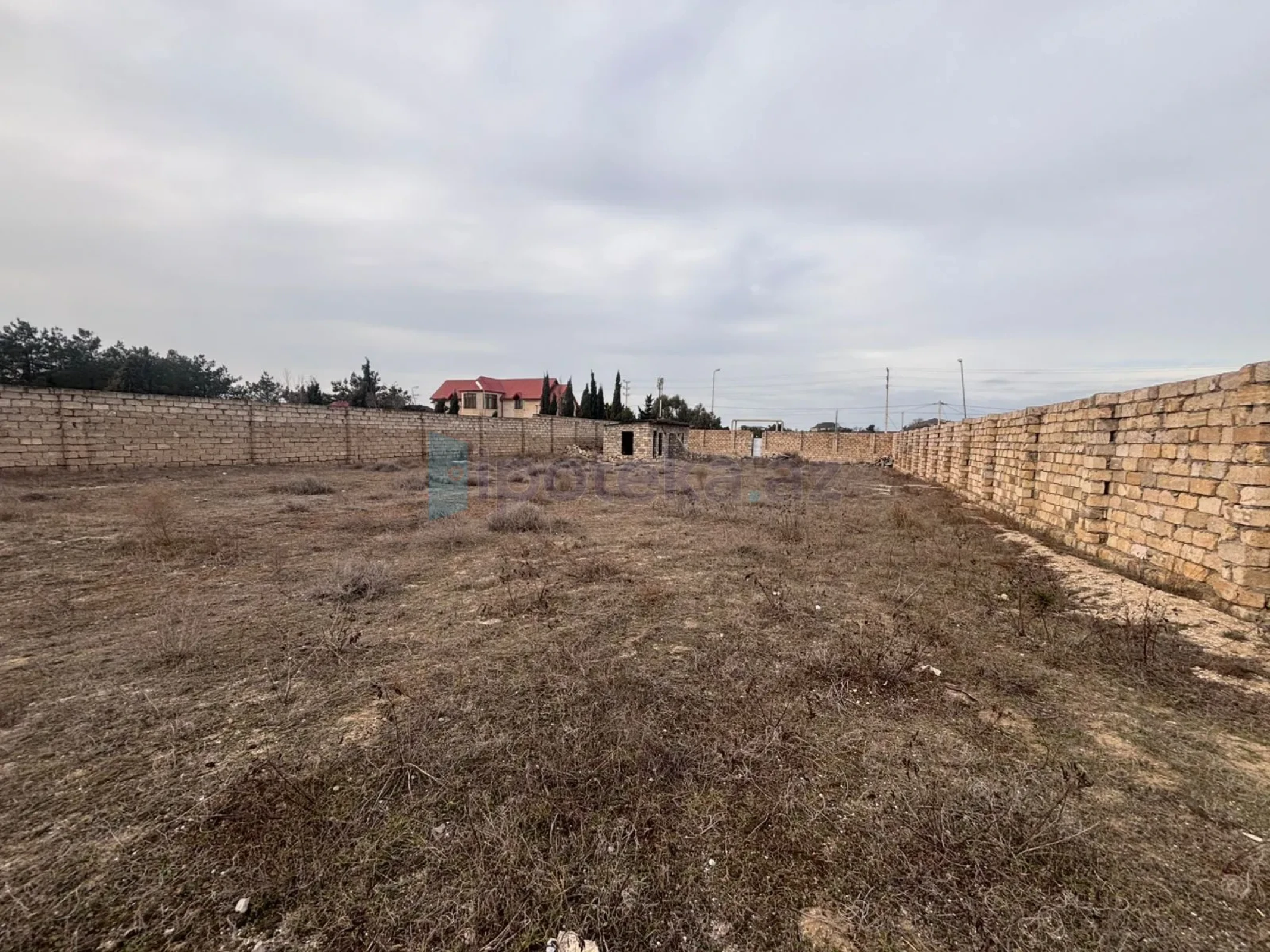 Satılır torpaq sahəsi 12 m²