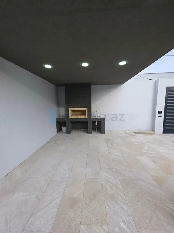 Satılır 4 otaqlı mənzil 160 m²