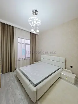 Satılır 4 otaqlı mənzil 160 m²