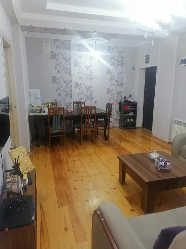 Satılır 2 otaqlı yeni tikili 77 m²