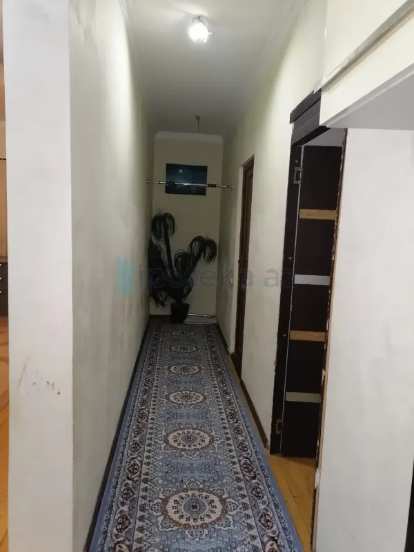 Satılır 6 otaqlı həyət evi 202 m²