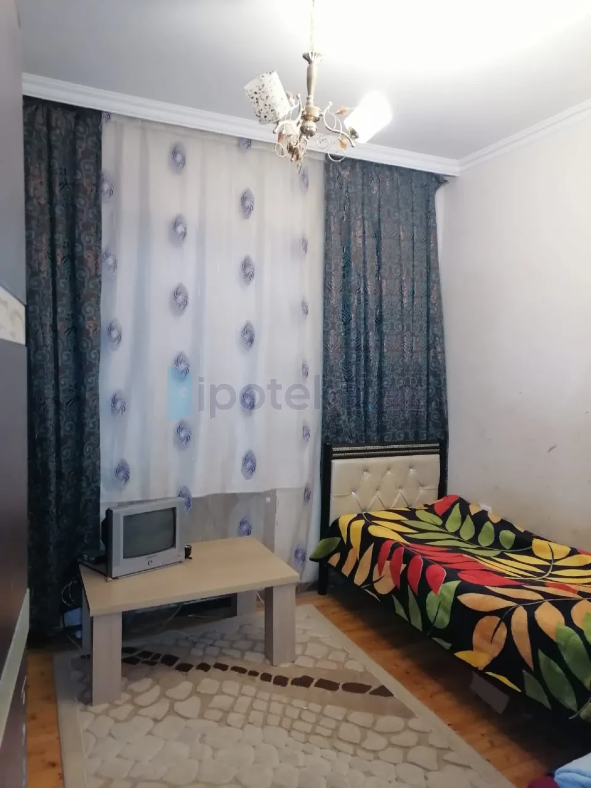 Satılır 6 otaqlı həyət evi 202 m²