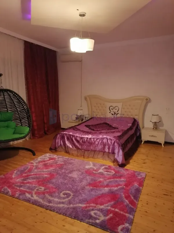 Satılır 6 otaqlı həyət evi 202 m²