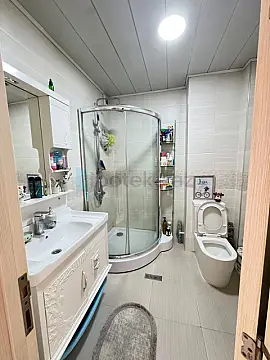 Satılır 3 otaqlı köhnə tikili 85 m²