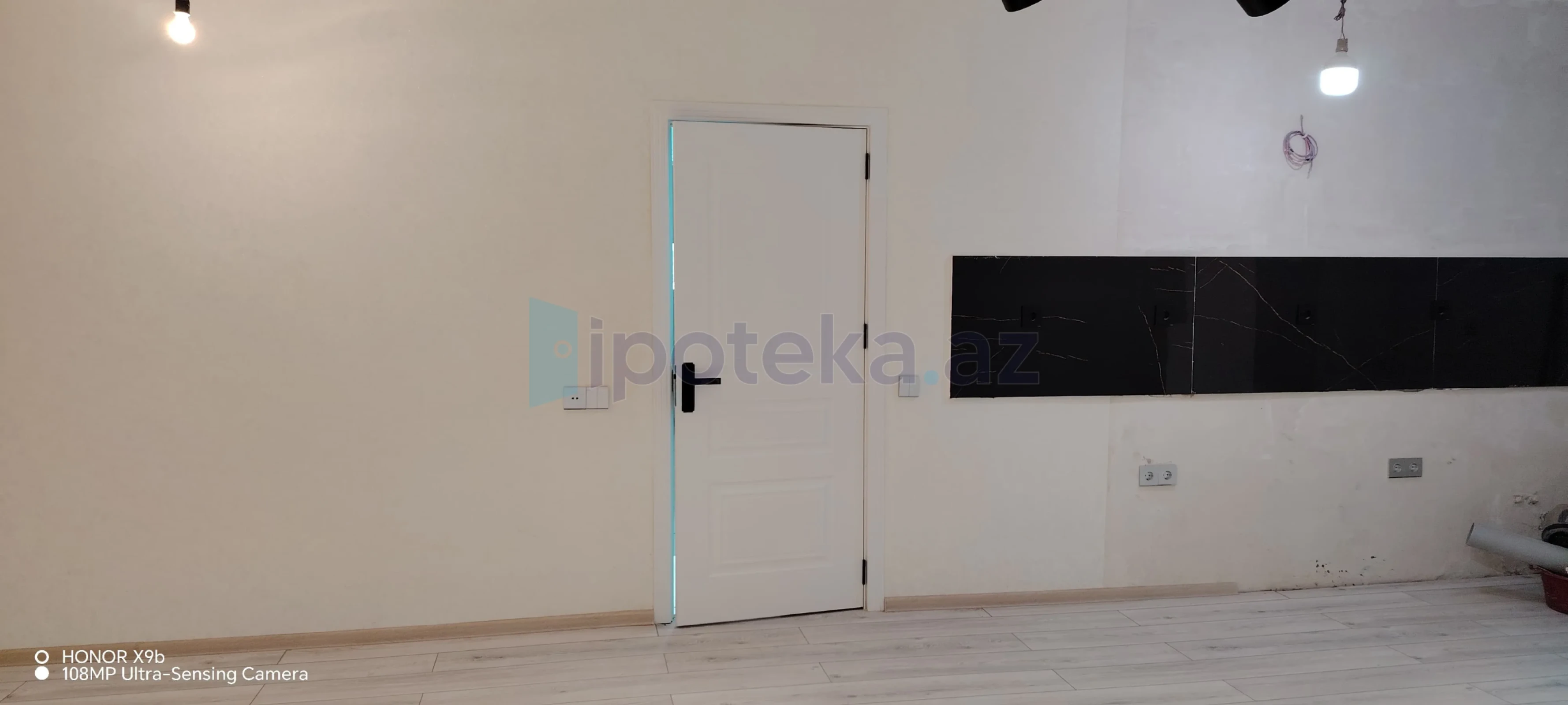 Satılır 3 otaqlı yeni tikili 76 m²