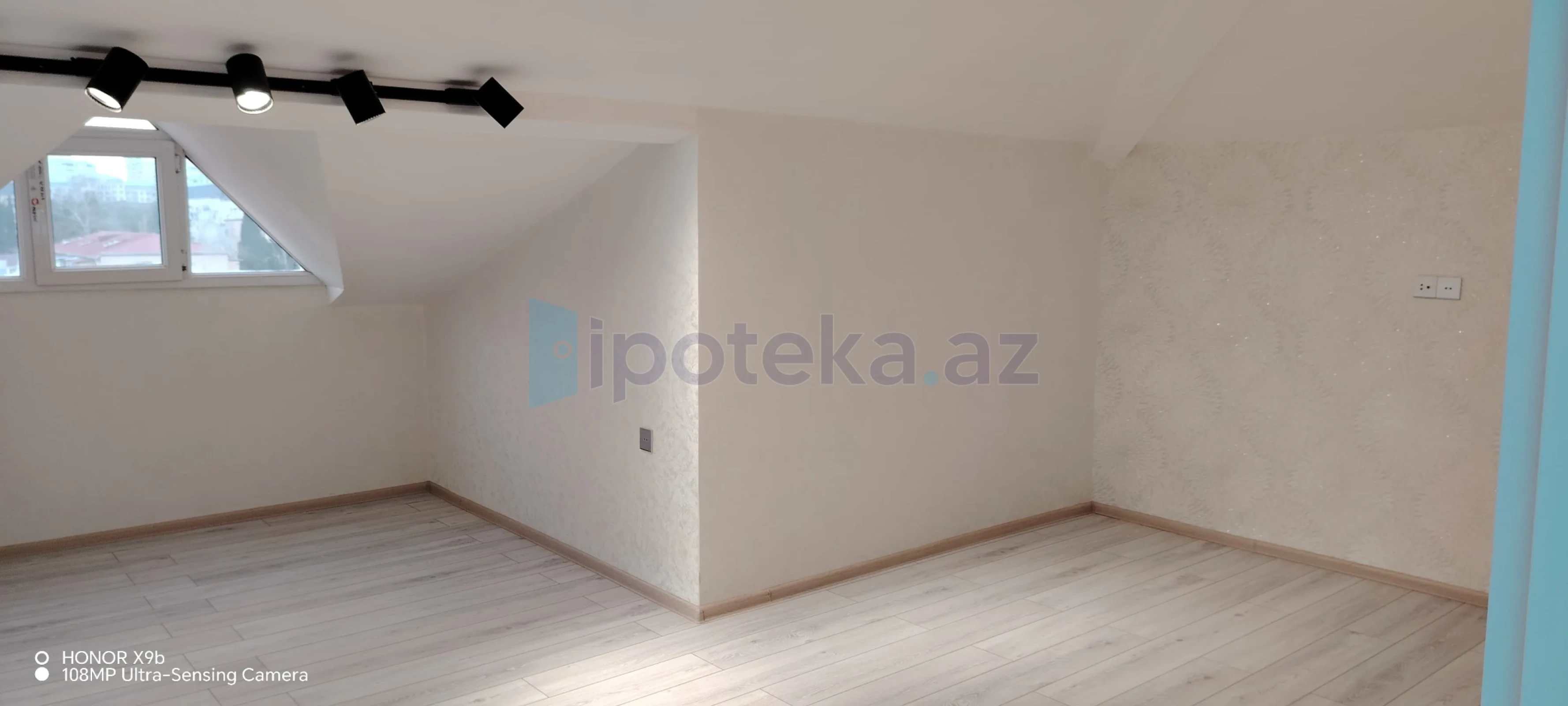 Satılır 3 otaqlı yeni tikili 76 m²