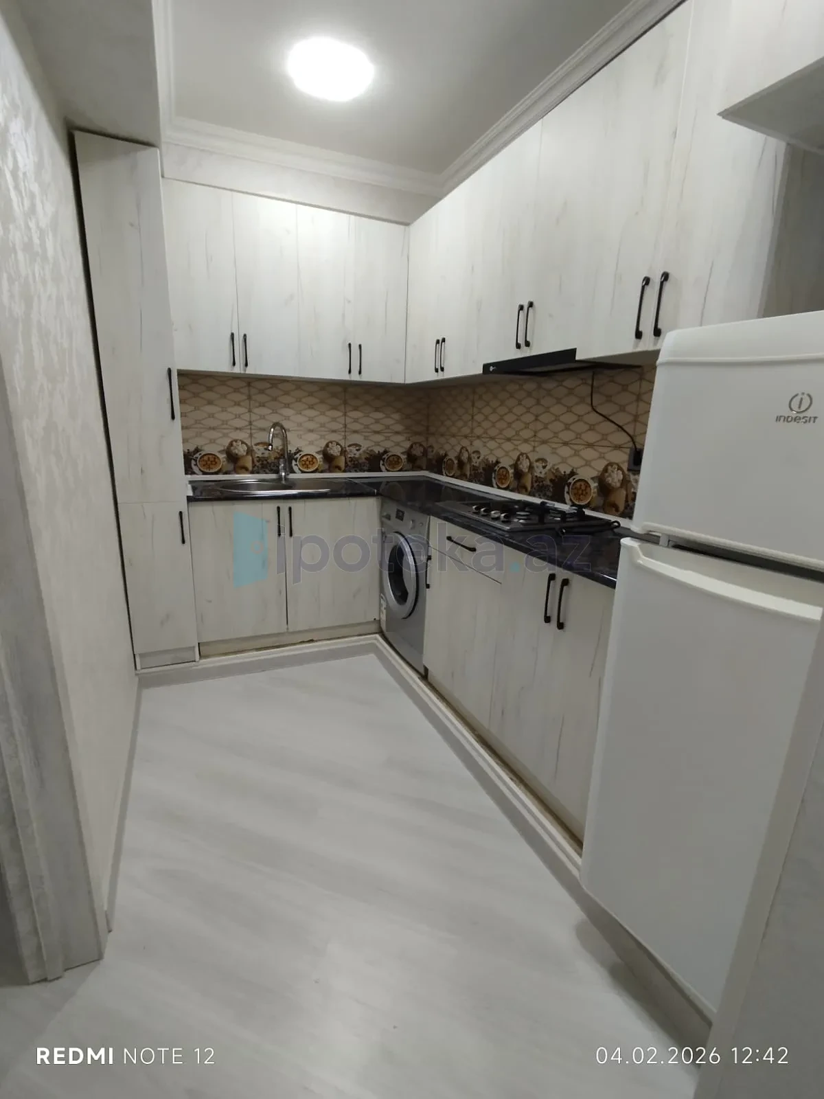 Satılır 3 otaqlı yeni tikili 54 m²
