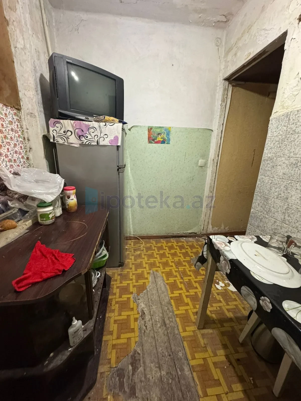 Satılır 1 otaqlı köhnə tikili 33 m²