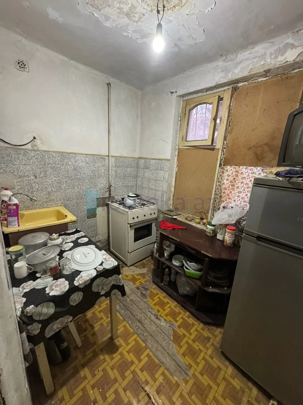 Satılır 1 otaqlı köhnə tikili 33 m²