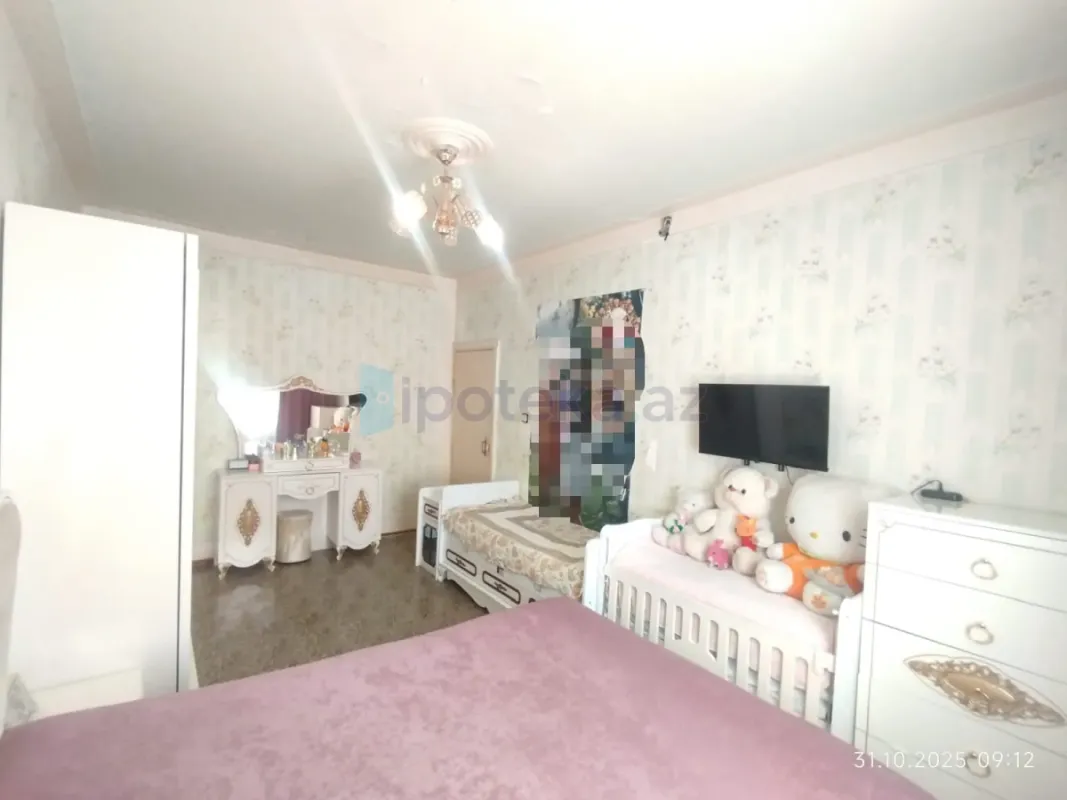 Satılır 3 otaqlı köhnə tikili 80 m²