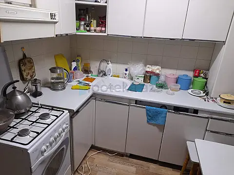 Satılır 2 otaqlı köhnə tikili 52 m²