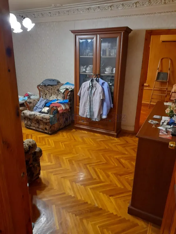 Satılır 2 otaqlı köhnə tikili 52 m²
