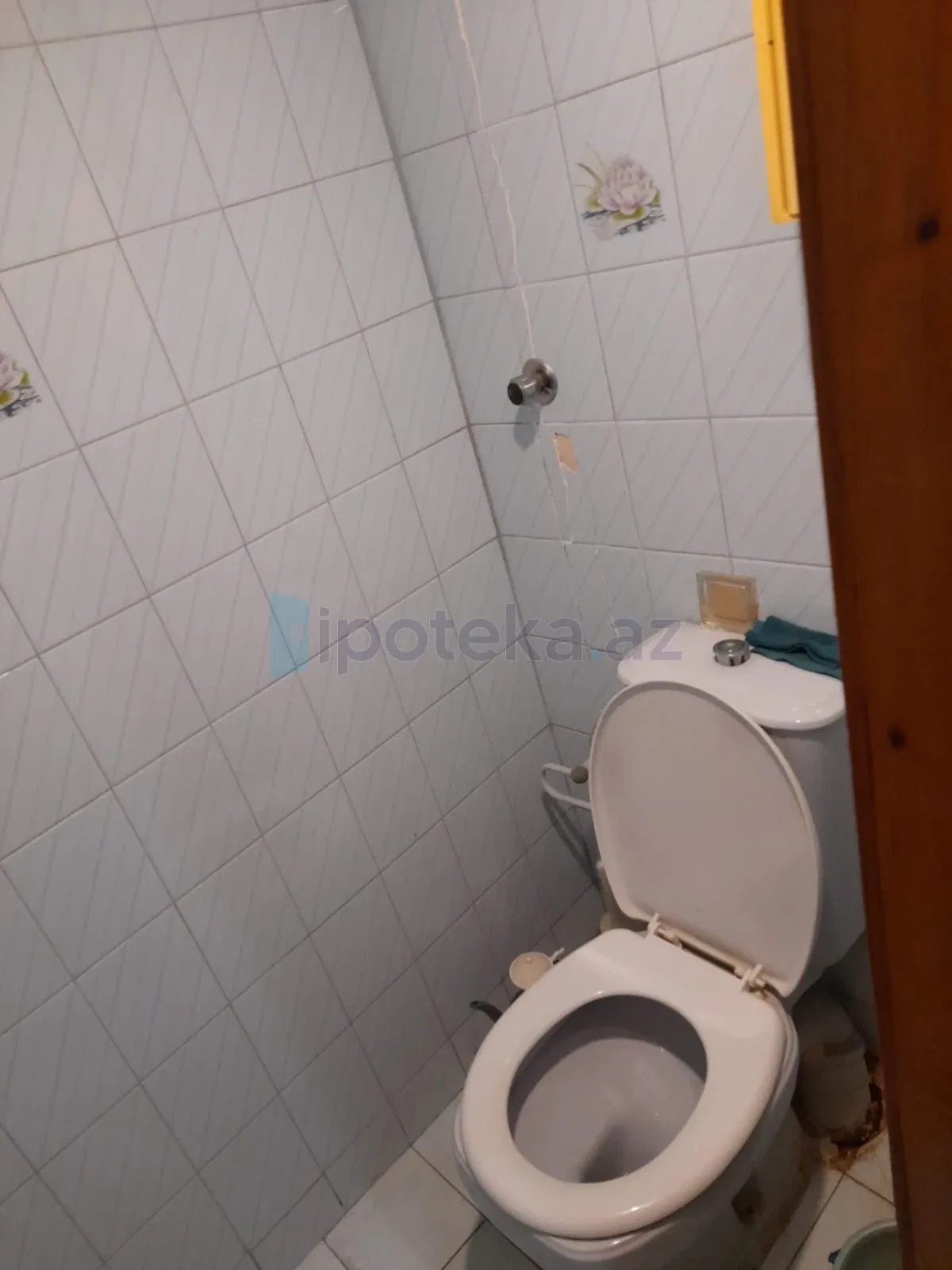 Satılır 2 otaqlı köhnə tikili 52 m²