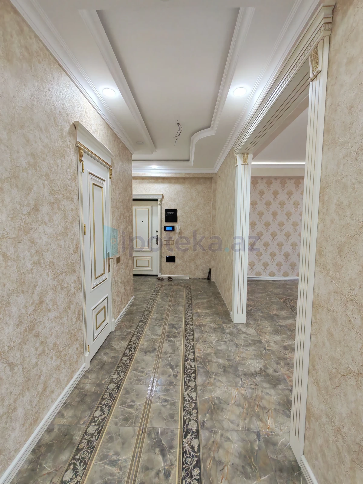 Satılır 4 otaqlı yeni tikili 132 m²