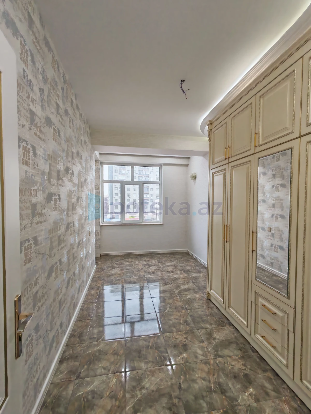 Satılır 4 otaqlı yeni tikili 132 m²