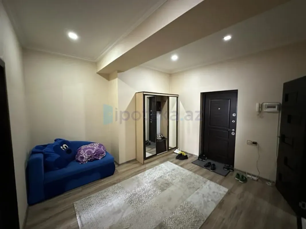 Satılır 2 otaqlı yeni tikili 81 m²
