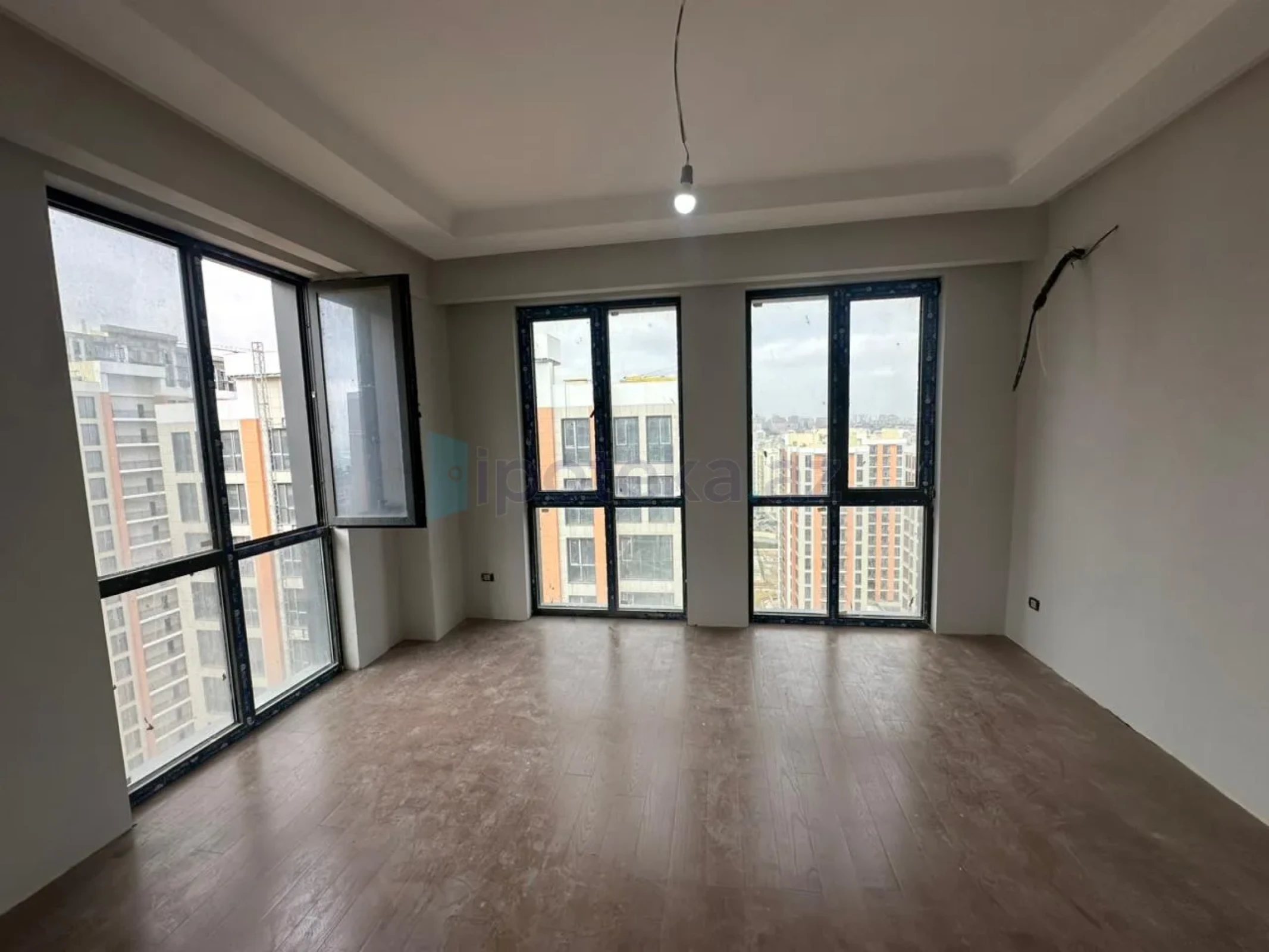 Satılır 2 otaqlı yeni tikili 62.3 m²