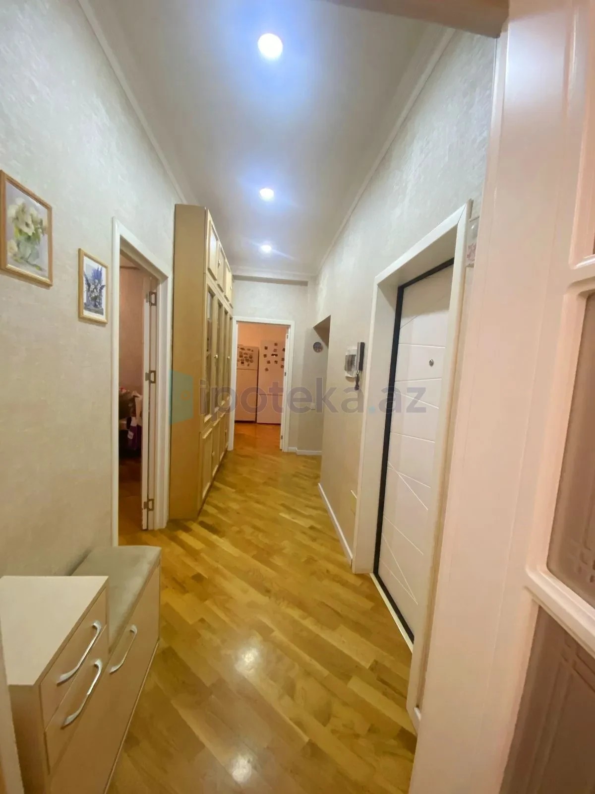 Satılır 2 otaqlı yeni tikili 93 m²