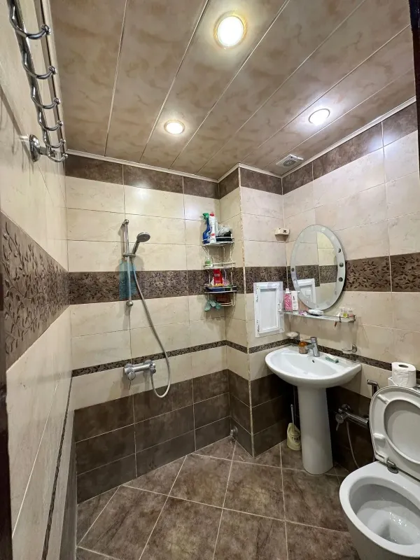Satılır 2 otaqlı köhnə tikili 60 m²
