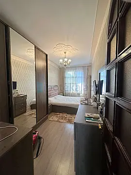 Satılır 2 otaqlı köhnə tikili 60 m²