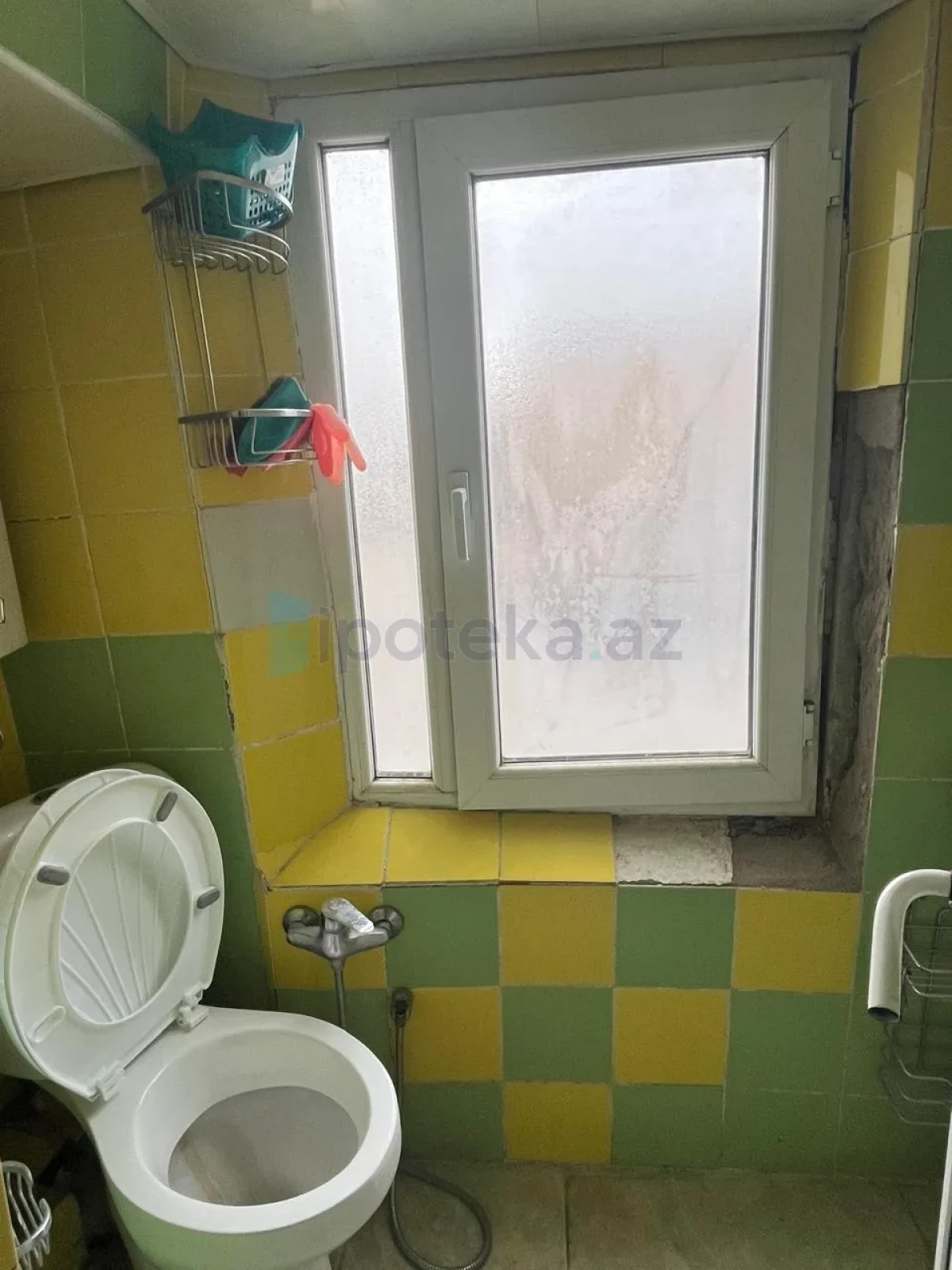 Satılır 2 otaqlı köhnə tikili 18 m²