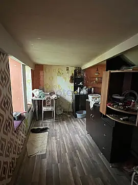 Satılır 2 otaqlı köhnə tikili 18 m²