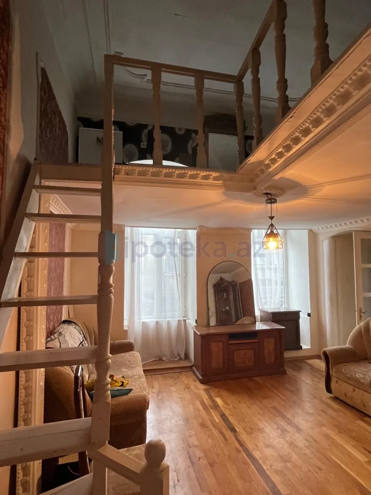 Satılır 2 otaqlı köhnə tikili 18 m²