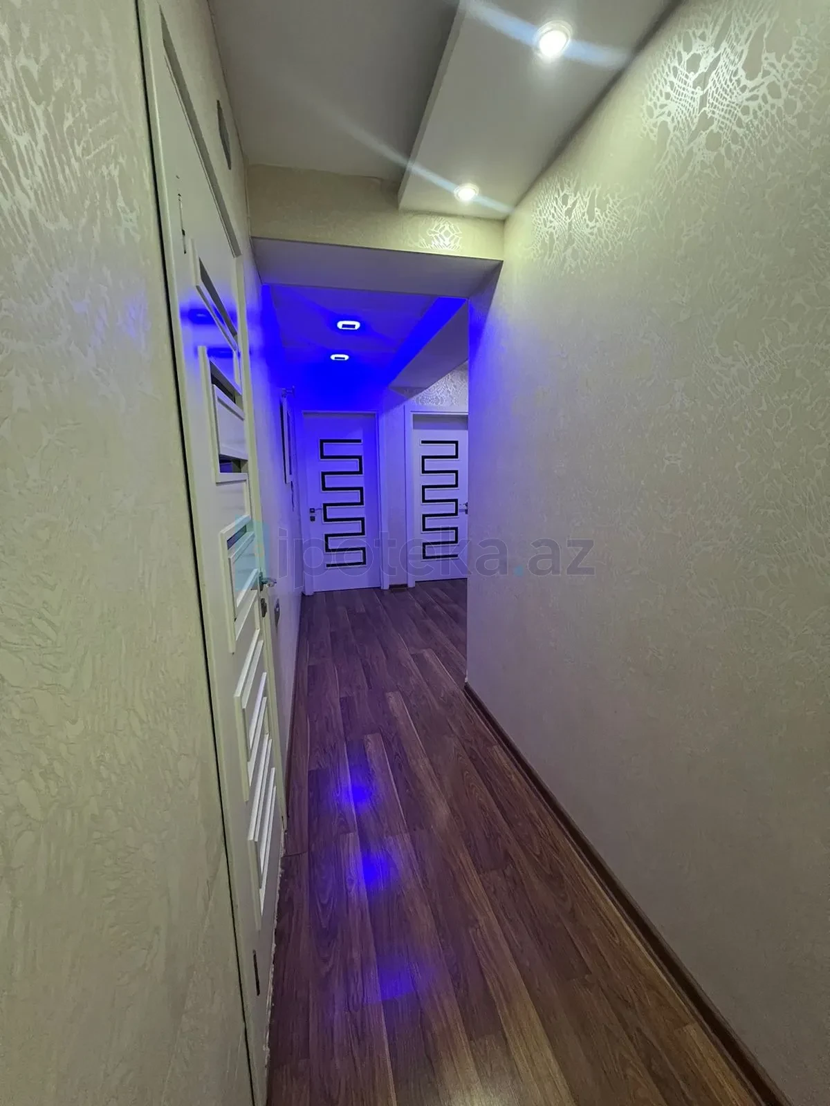 Satılır 3 otaqlı yeni tikili 102 m²