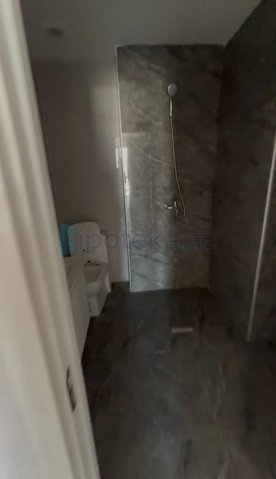 Satılır 3 otaqlı yeni tikili 72 m²