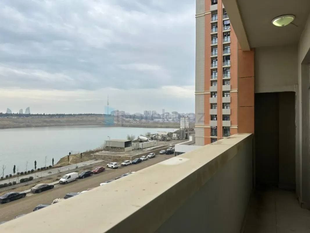 Satılır 3 otaqlı yeni tikili 72.6 m²