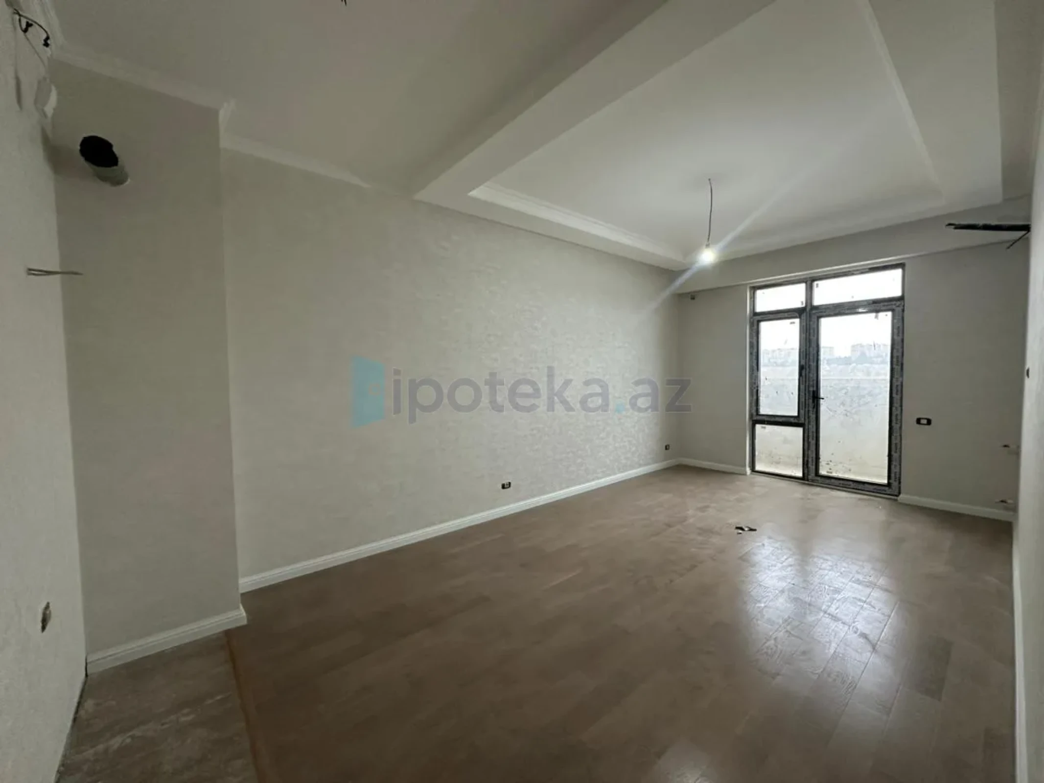 Satılır 3 otaqlı yeni tikili 72.6 m²