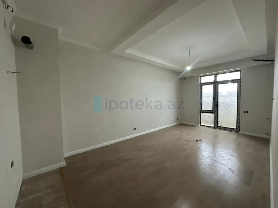 Satılır 3 otaqlı yeni tikili 72.6 m²