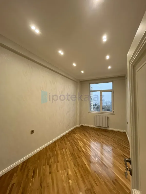 Satılır 3 otaqlı yeni tikili 95 m²
