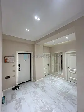 Satılır 3 otaqlı yeni tikili 95 m²
