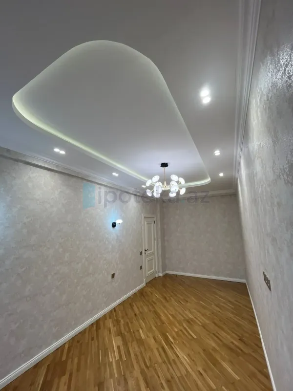 Satılır 3 otaqlı yeni tikili 95 m²