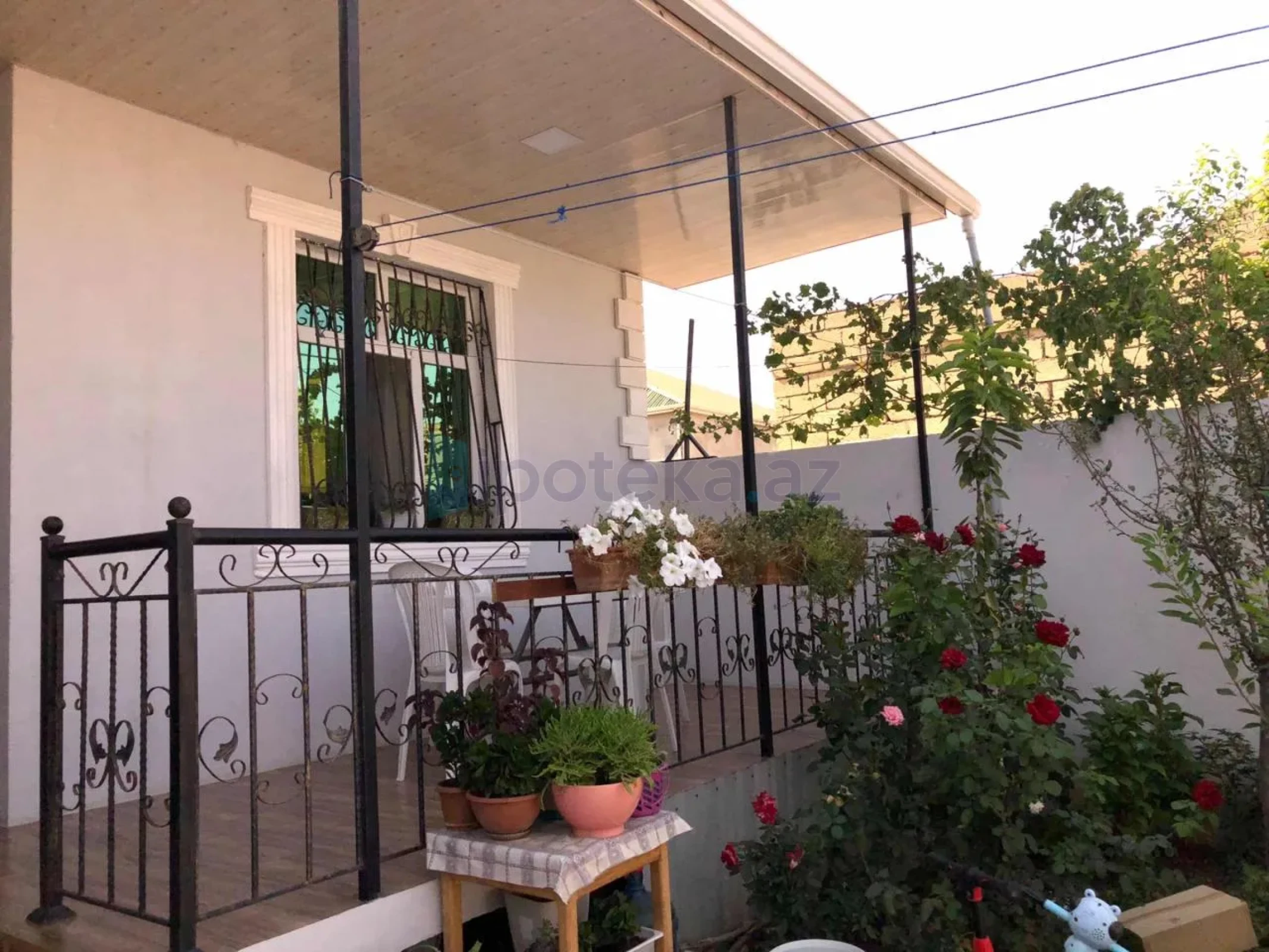 Satılır 4 otaqlı həyət evi 147 m²