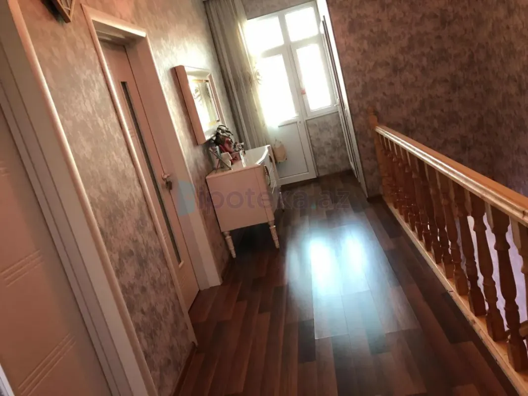 Satılır 4 otaqlı həyət evi 147 m²