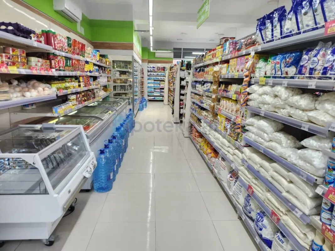 Satılır 2 otaqlı obyekt 450 m²