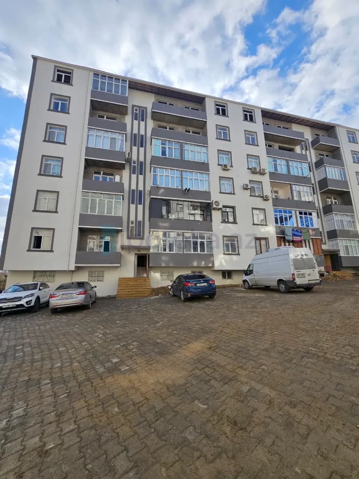 Satılır 2 otaqlı yeni tikili 73 m²