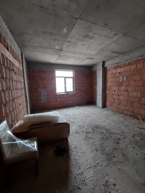 Satılır 2 otaqlı yeni tikili 73 m²