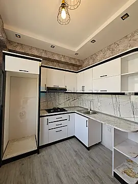 Satılır 2 otaqlı yeni tikili 73 m²
