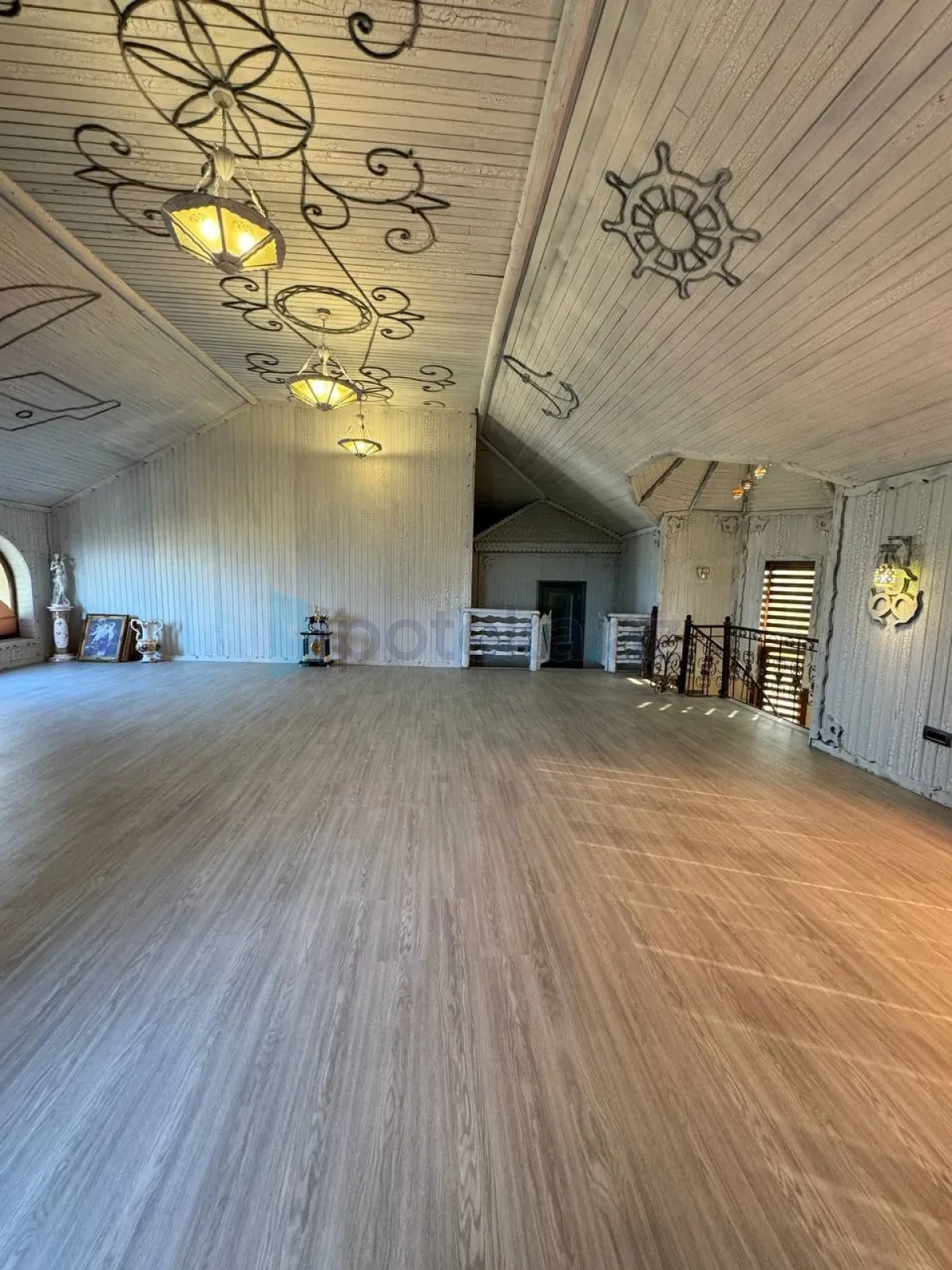 Satılır 5 otaqlı həyət evi 500 m²