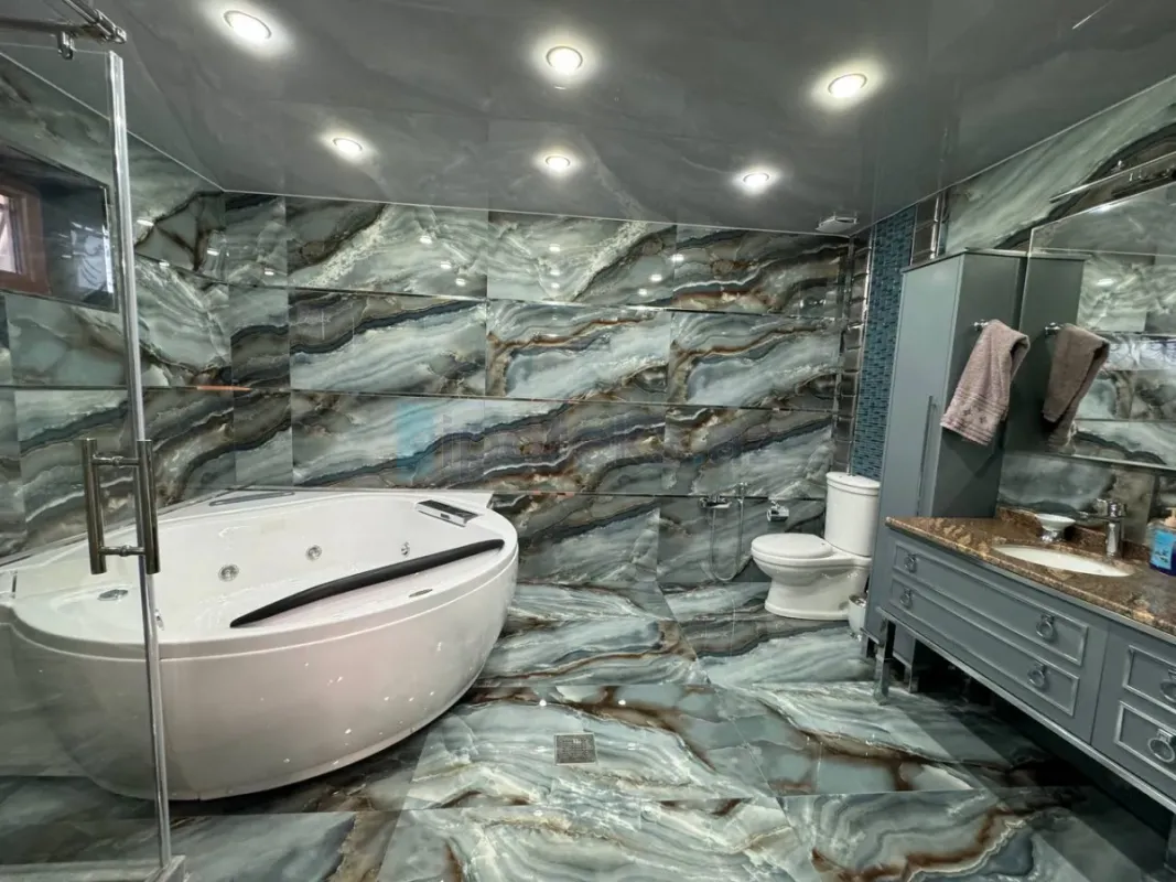 Satılır 5 otaqlı həyət evi 500 m²