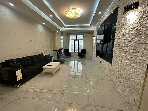 Satılır 3 otaqlı yeni tikili 98 m²