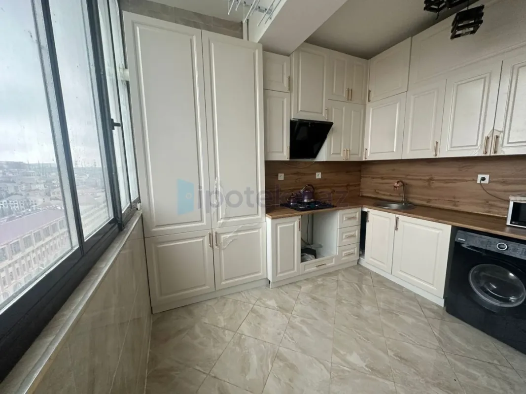 Satılır 3 otaqlı yeni tikili 98 m²