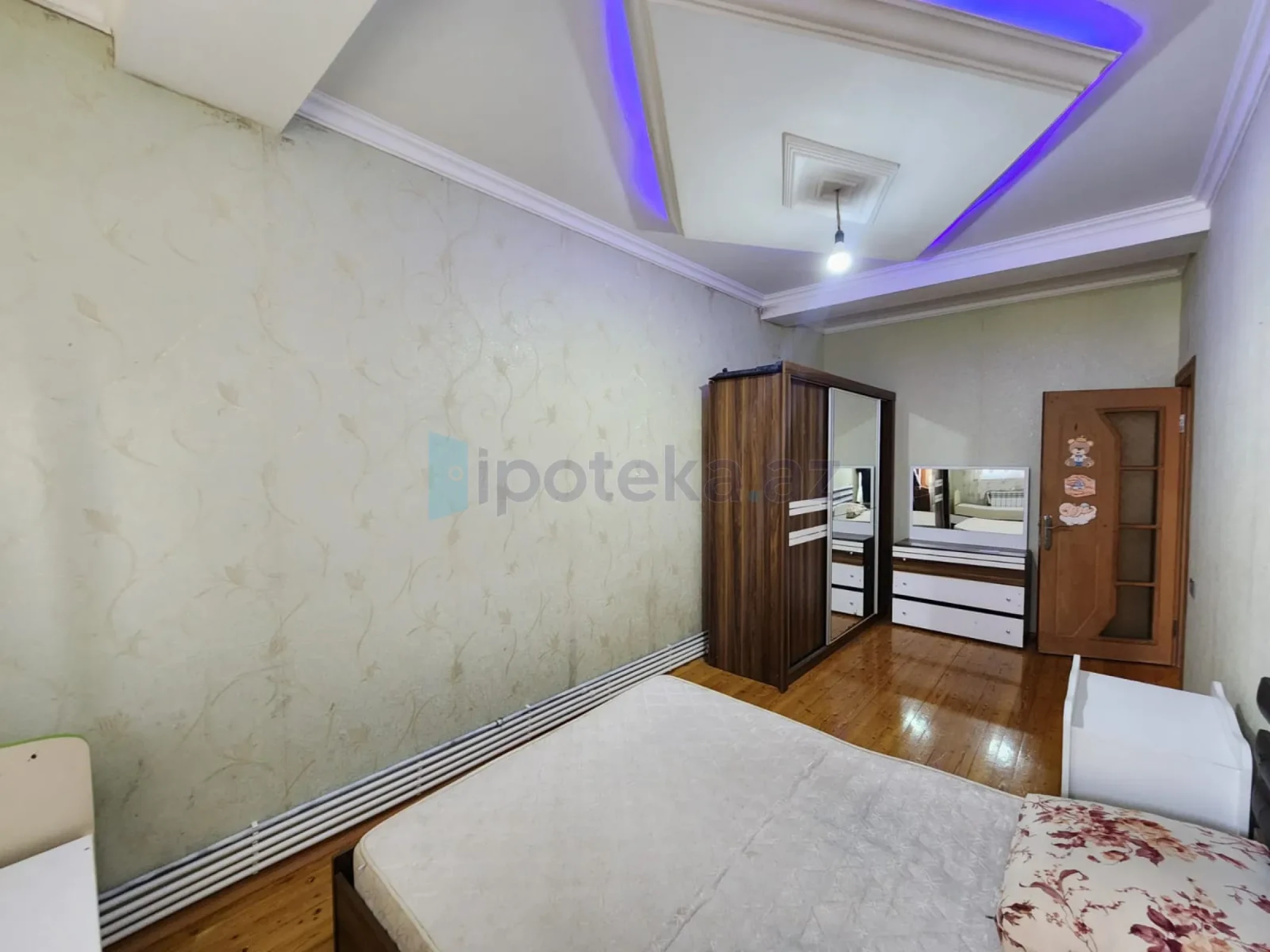 Satılır 2 otaqlı yeni tikili 63 m²