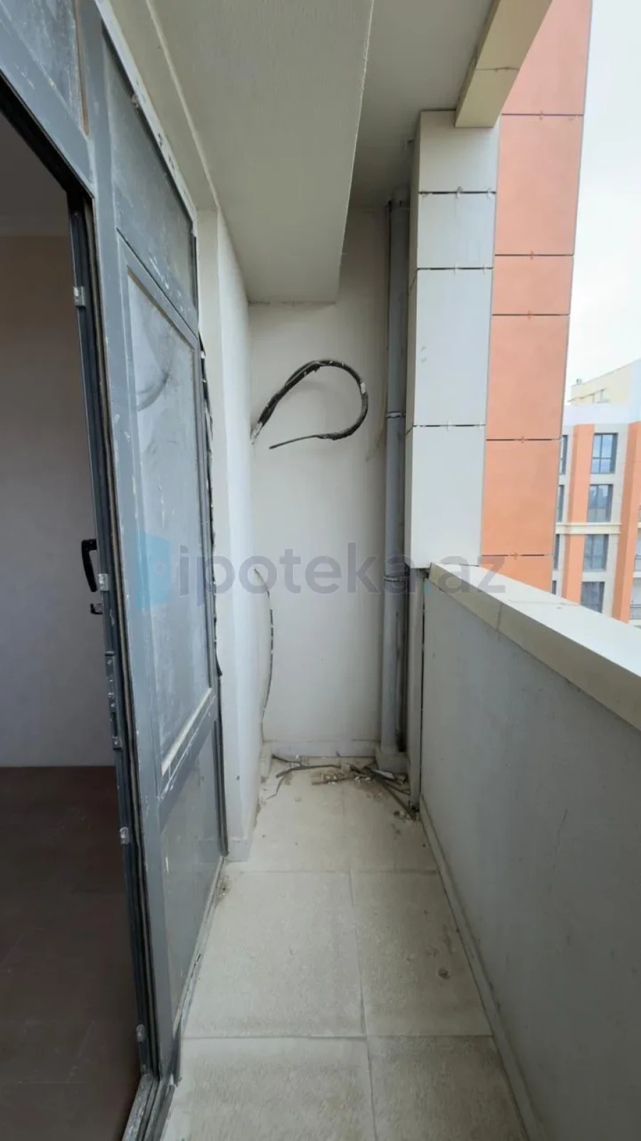 Satılır 3 otaqlı yeni tikili 96 m²