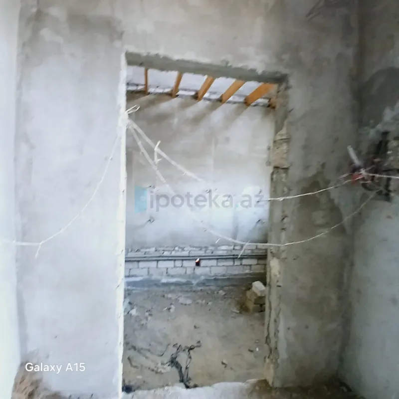 Satılır 5 otaqlı həyət evi 220 m²